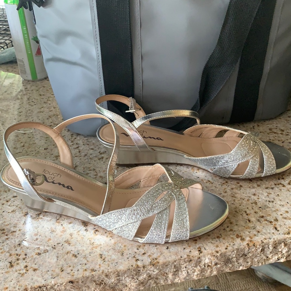 Dress shoes